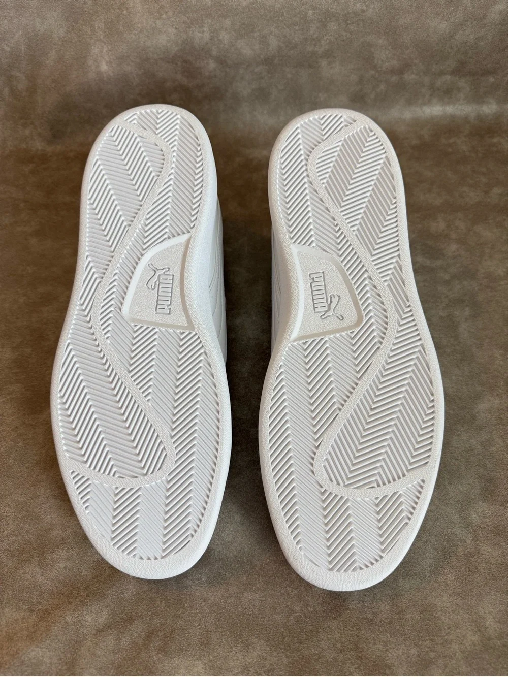 Puma Ace Court Men’s White Leather Sneakers Green Heel Size 11